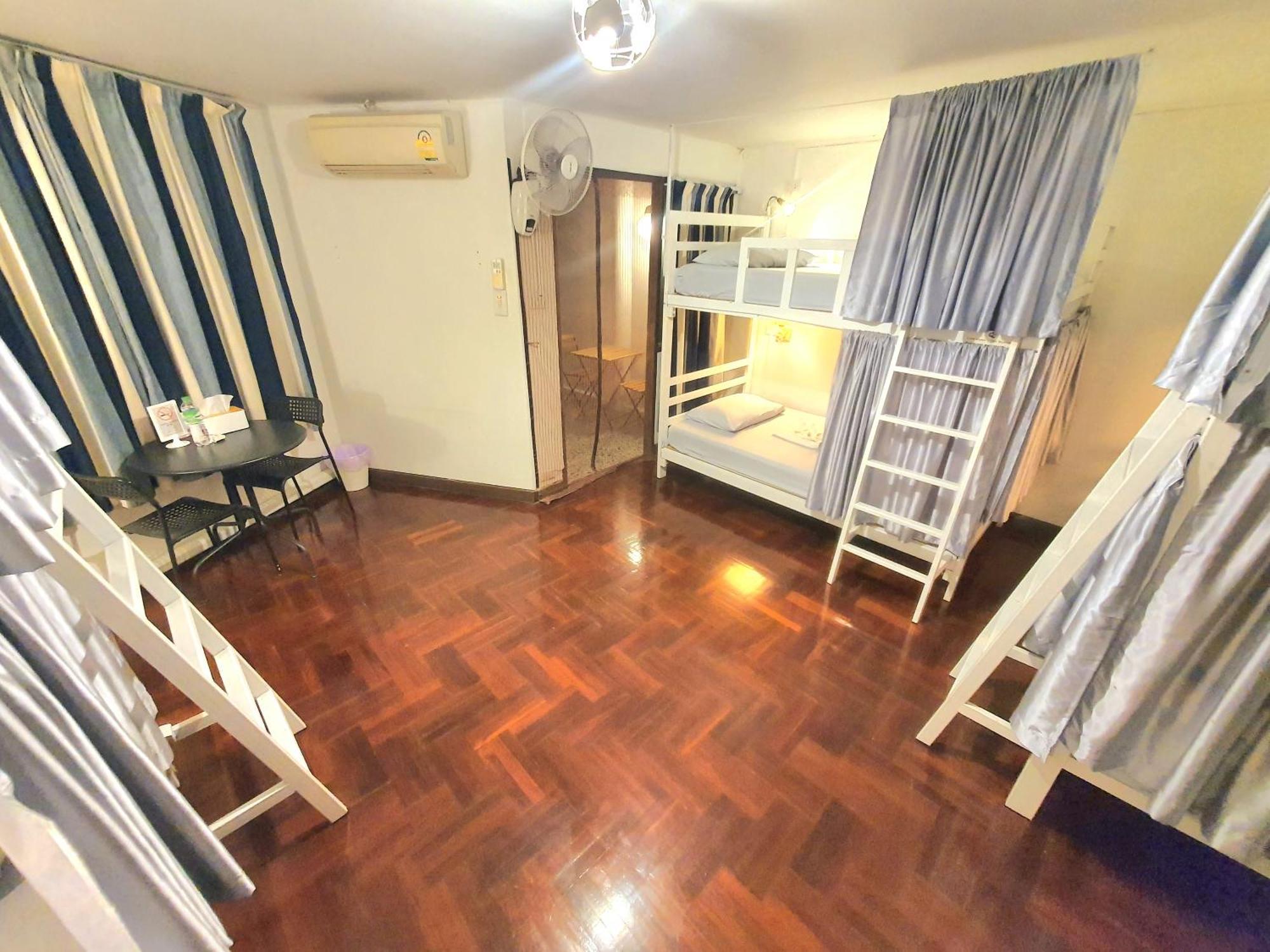 Home16 Sukhumvit16 Albergue Banguecoque